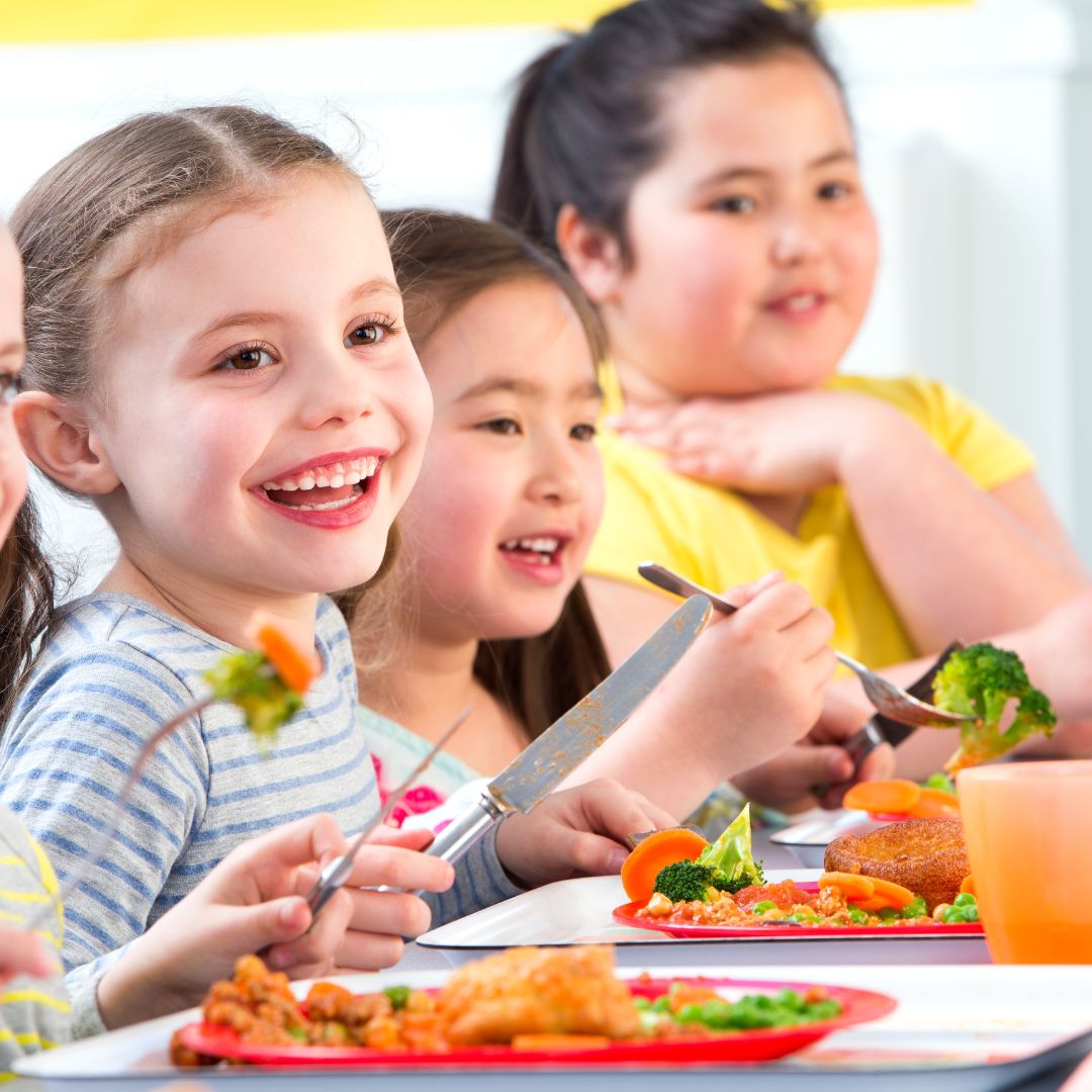 brown and white minimalist english course instagram post (15)